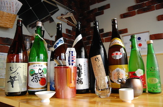 60種類以上の日本酒を提供する「日本酒のめるとこ」